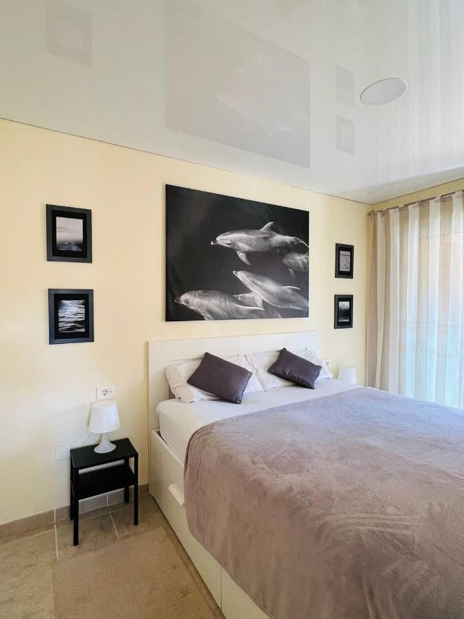Appartement Cozy Beachfront Flat With Pool & Panoramic Sea View Terrace à Puerto de Santiago  Extérieur photo